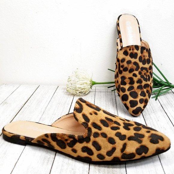 New Leopard Slip On Mule Flats Sandals - Picture 1 of 4